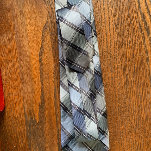 Calvin Klein Tie (3.25”) - Picture 3 of 4